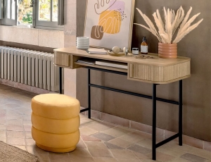 Εικόνα Γραφεία Σαλονιού